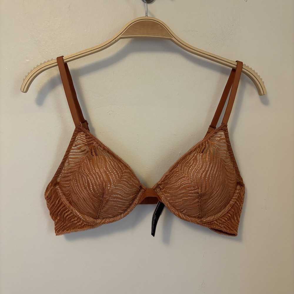 Victoria's Secret Very Sexy Push-up Bra Padded Orange Lace 36B‎